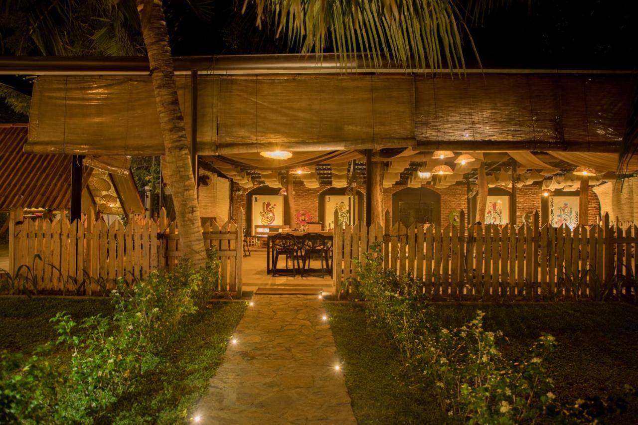 Tuk Tuk Boutique Hotel Negombo Extérieur photo